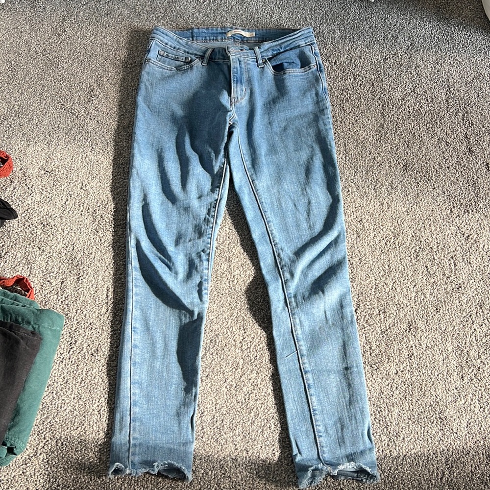 Levi’s 711 skinny jeans